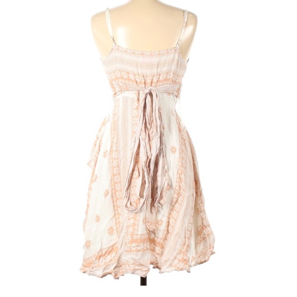 Princess Polly floral printed wrap dress - Picture 4 of 4